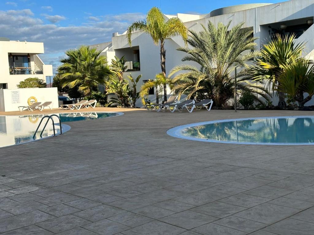 Bazén v ubytování Casa Ana - Luxury pool apartment at Casilla de Costa nebo v jeho okolí