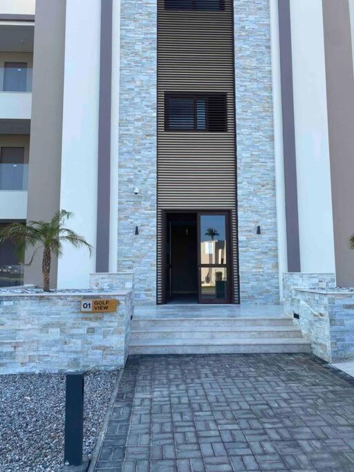 Exteriér nebo vchod ubytování Lovely studio apartment inside Jebel Sifah resort