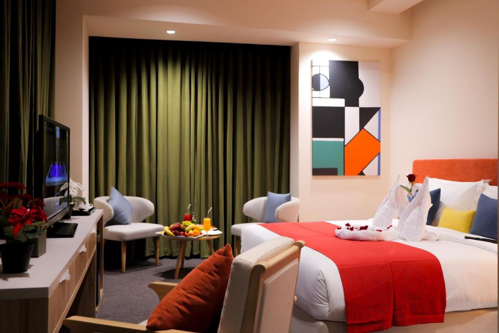 Novotel Suites Riyadh Centre - Standard Queen Room