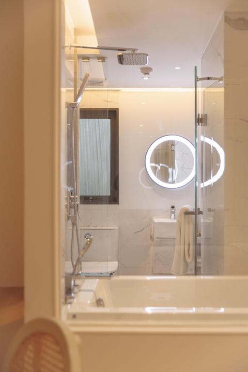 CORRIDOR 2407 - Resim 33