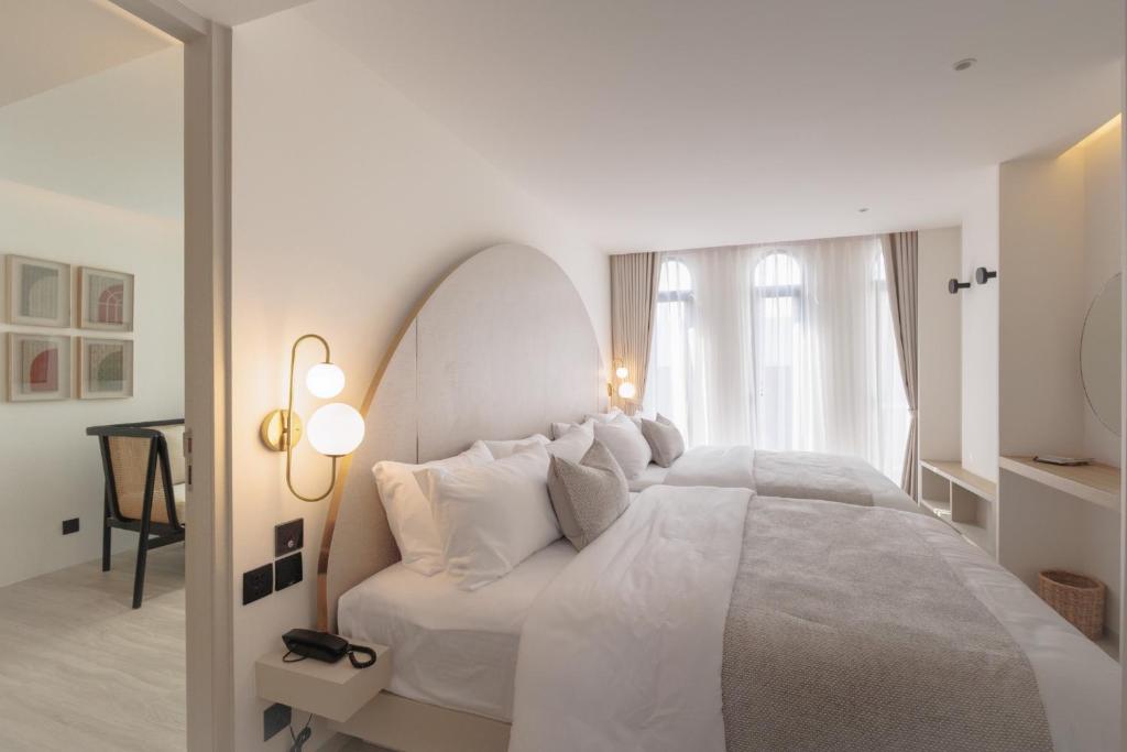 CORRIDOR 2407 - Resim 39