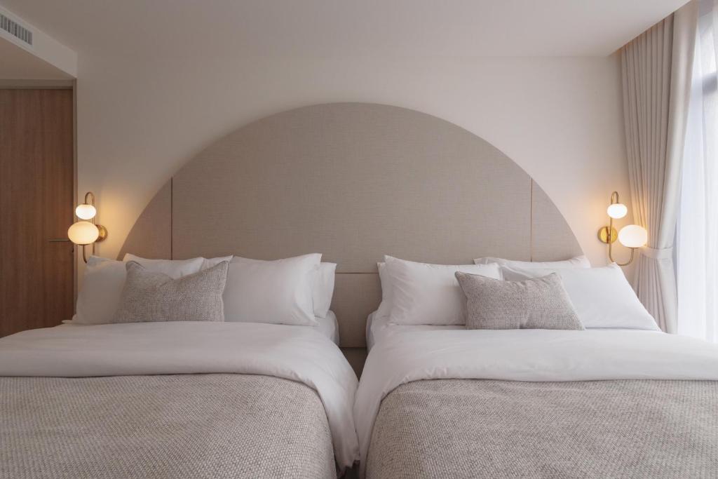 CORRIDOR 2407 - Resim 44