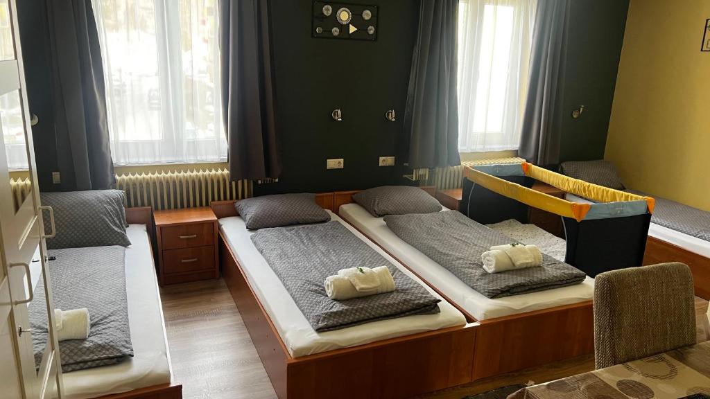 Postel nebo postele na pokoji v ubytování Kirschbaum Apartment