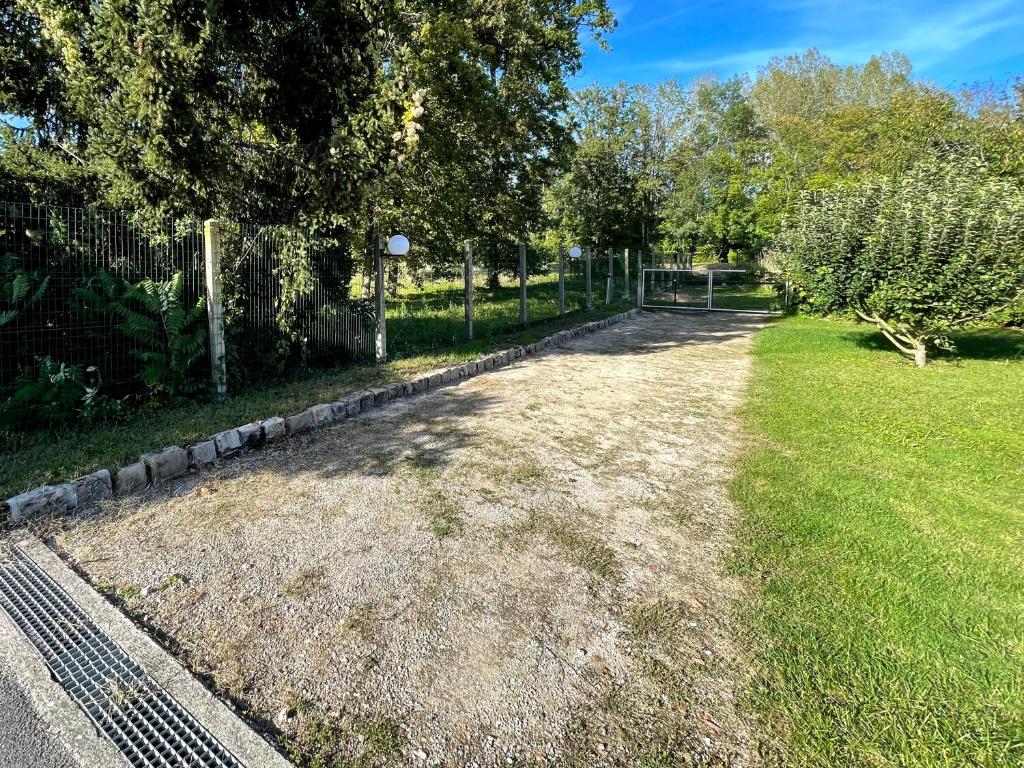 Zahrada ubytování Gîte du canal rue de la Tuilerie