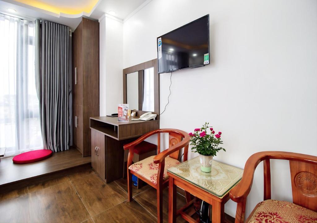 TV/trung tâm giải trí tại Le Tuan Minh Hotel