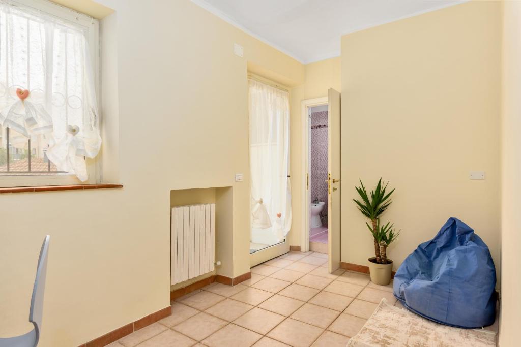 Posezení v ubytování [10 min Torino] Moderna Casa Due Piani con Cortile