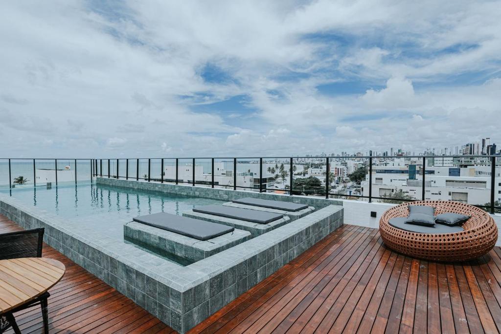 Bazén v ubytování Studio Aconchegante no Bessa nebo v jeho okolí