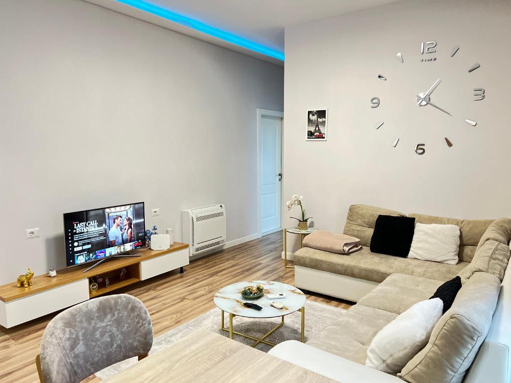 Stay in Tirana Modern Apartment Located in Center 03 - Image 5