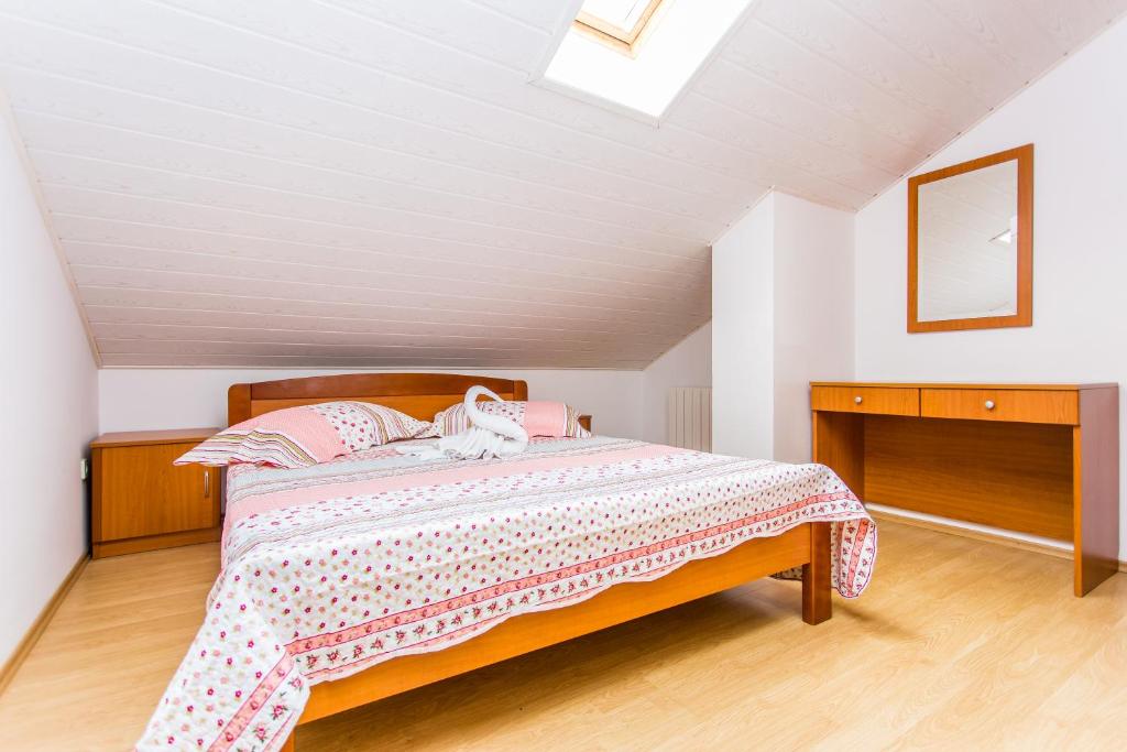 Postel nebo postele na pokoji v ubytování Guest house Lavanda 4