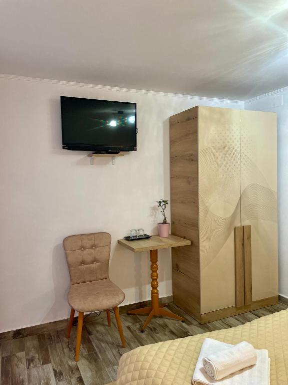 TV a/nebo společenská místnost v ubytování La Turcu