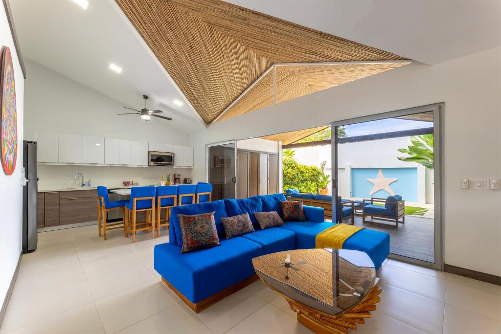 Casa Maya, Jacó (updated prices 2024)