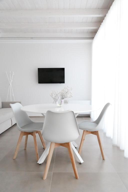 Televízia a/alebo spoločenská miestnosť v ubytovaní Bottego24 Suite, Apartment & Terrace