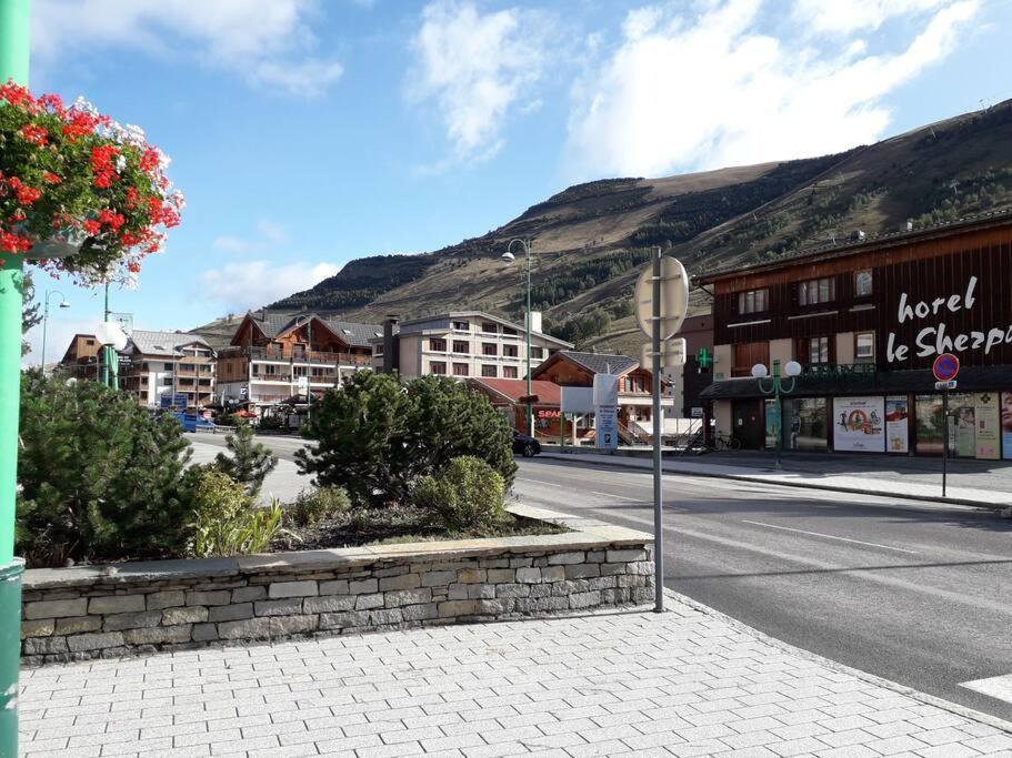 Nespecifikovaný výhled na hory nebo výhled na hory při pohledu z apartmánu
