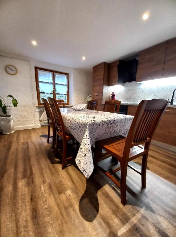 La petite ferme - Three-Bedroom House