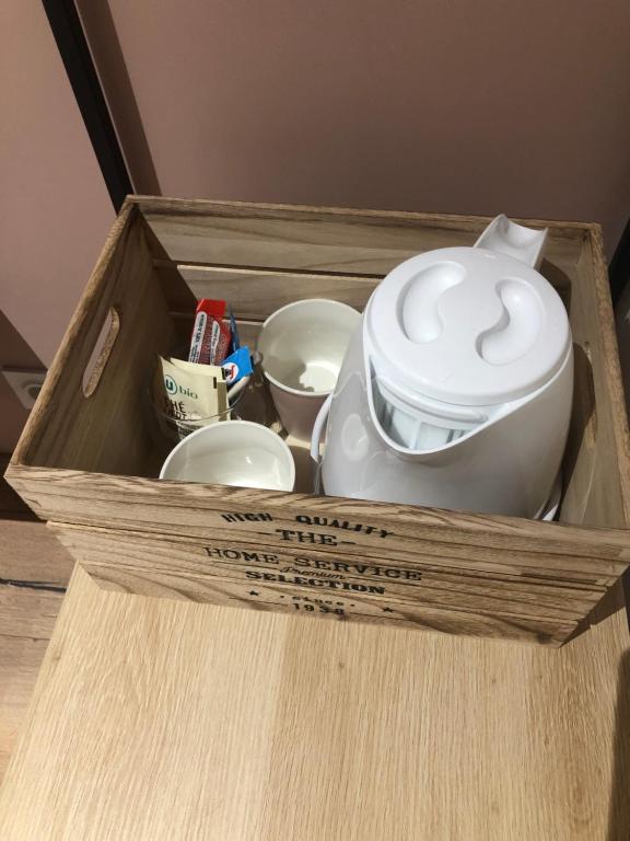 Príslušenstvo na prípravu kávy alebo čaju v ubytovaní Chambre privative avec spa
