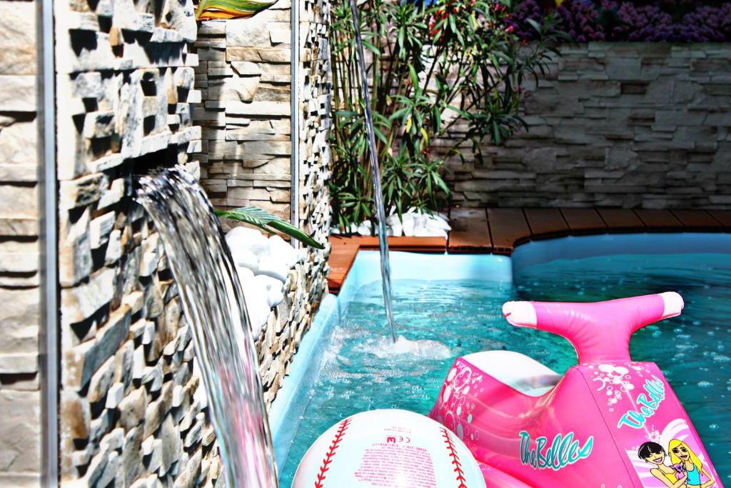 Willa Exotic kryty basen - 13