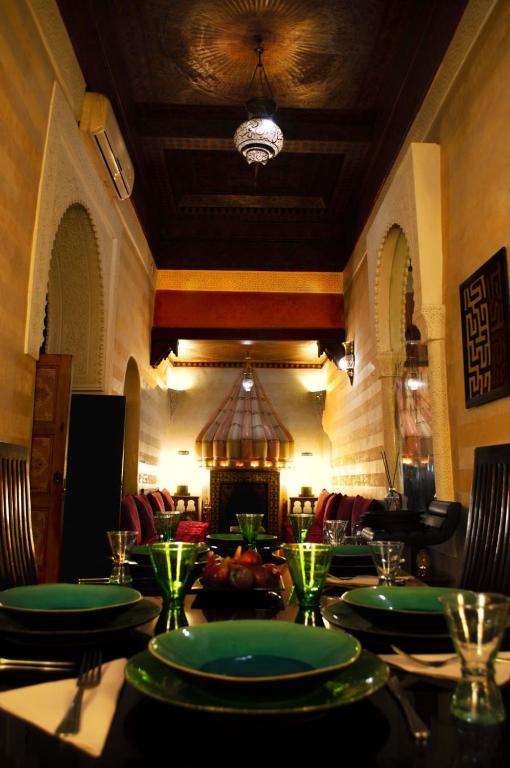 Nápoje v ubytování Riad Dar Alhambra