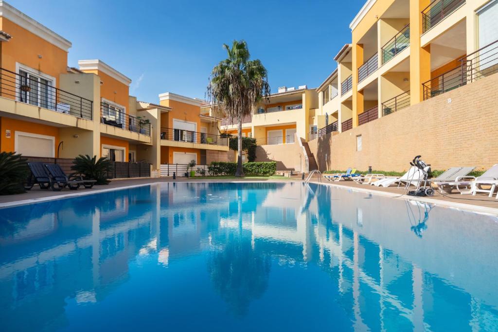 Bright and modern 2 Bed Apartment Vale de Parra, Albufeira (updated prices 2024)