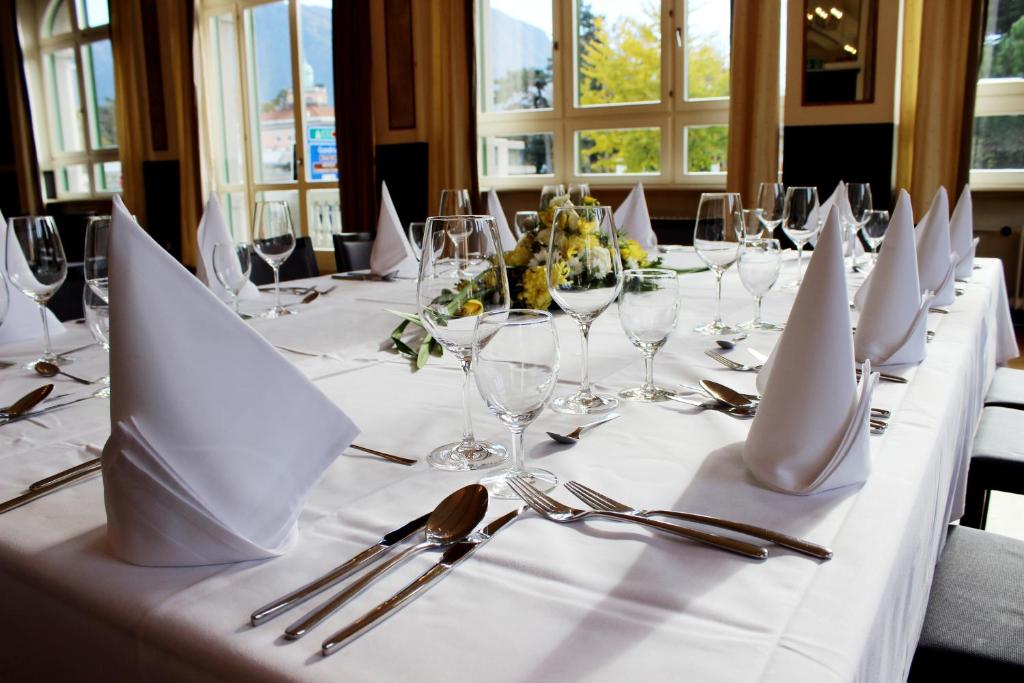 Restoran või mõni muu söögikoht majutusasutuses Hotel Pestalozzi Lugano