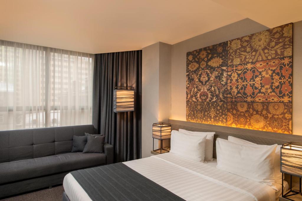 Postel nebo postele na pokoji v ubytování Republica Hotel Yerevan