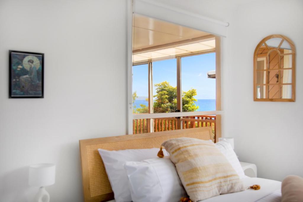 Postel nebo postele na pokoji v ubytování Stunning Ocean View Perfect For Groups & Families