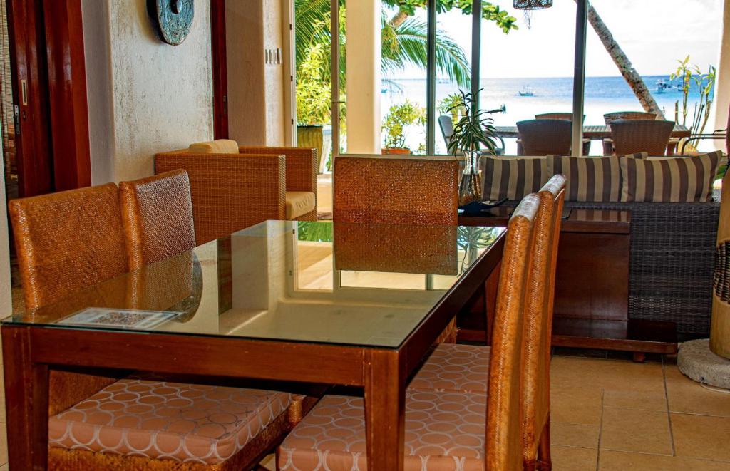 Posezení v ubytování Mayumi Beach Villa
