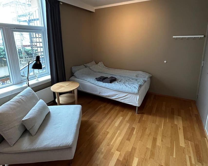 Giường trong phòng chung tại Apartment in the heart of Bergen