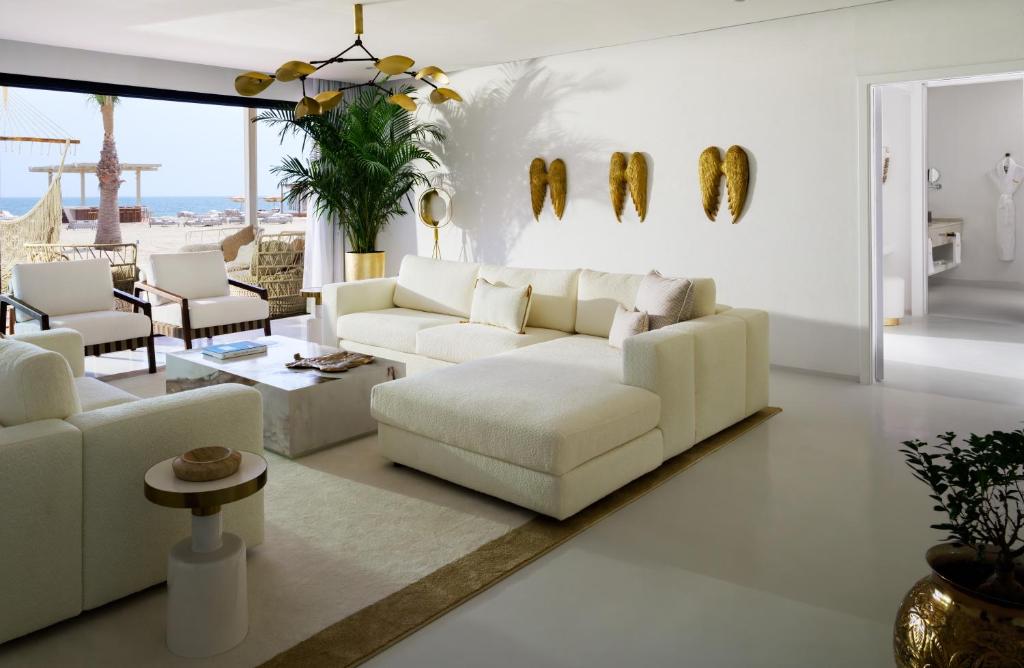 Posezení v ubytování Ramlah Resort Sealine Beach
