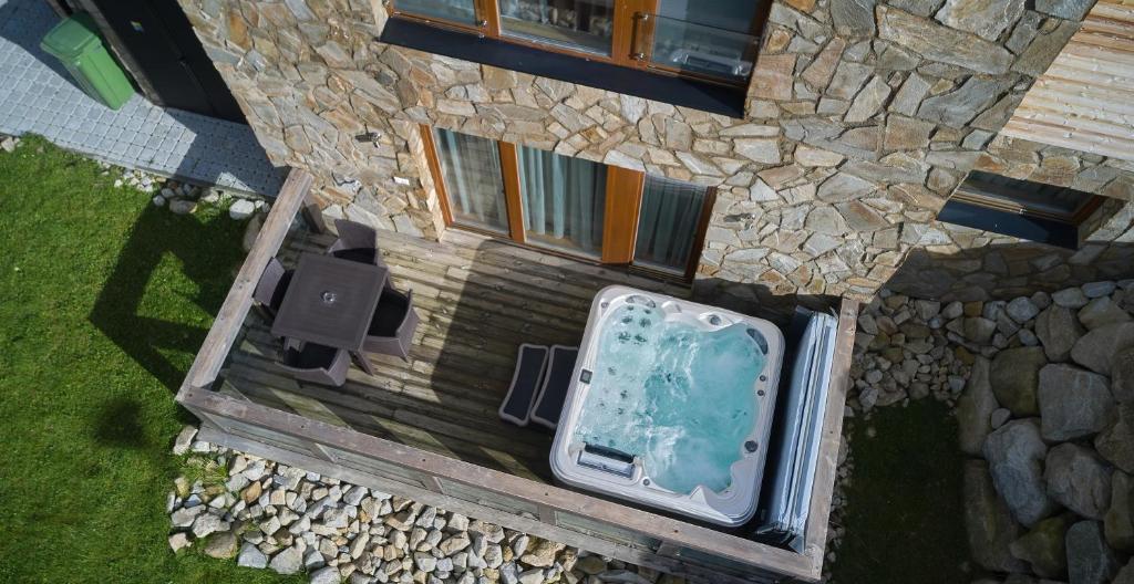 Bazén v ubytování Chalety Otupné - Apartmán Lorien nebo v jeho okolí