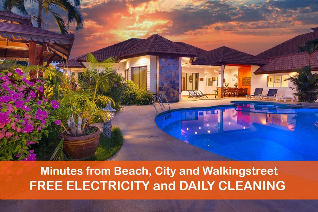 Baseinas apgyvendinimo įstaigoje Villa Pattaya Hill, Free Electricity, minutes from Beach and Pattaya arba netoliese