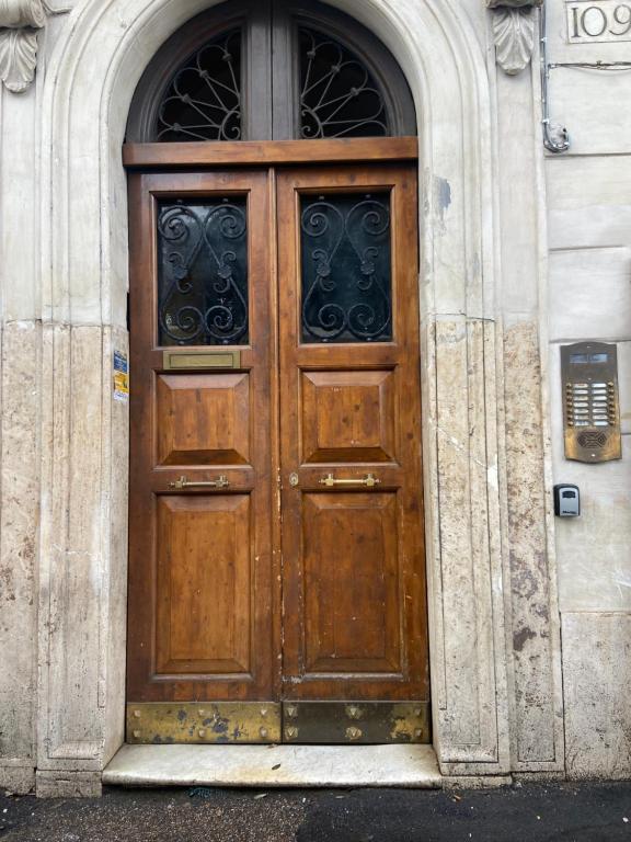 Fasada lub wejście do obiektu Casa Della Rovere