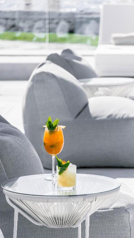Nápoje v ubytování Mykonos Bay Resort & Villas