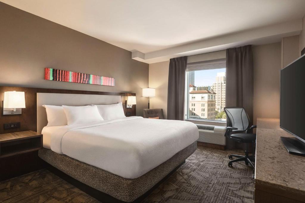 Hilton Garden Inn San Antonio Downtown Riverwalk - Habitación King