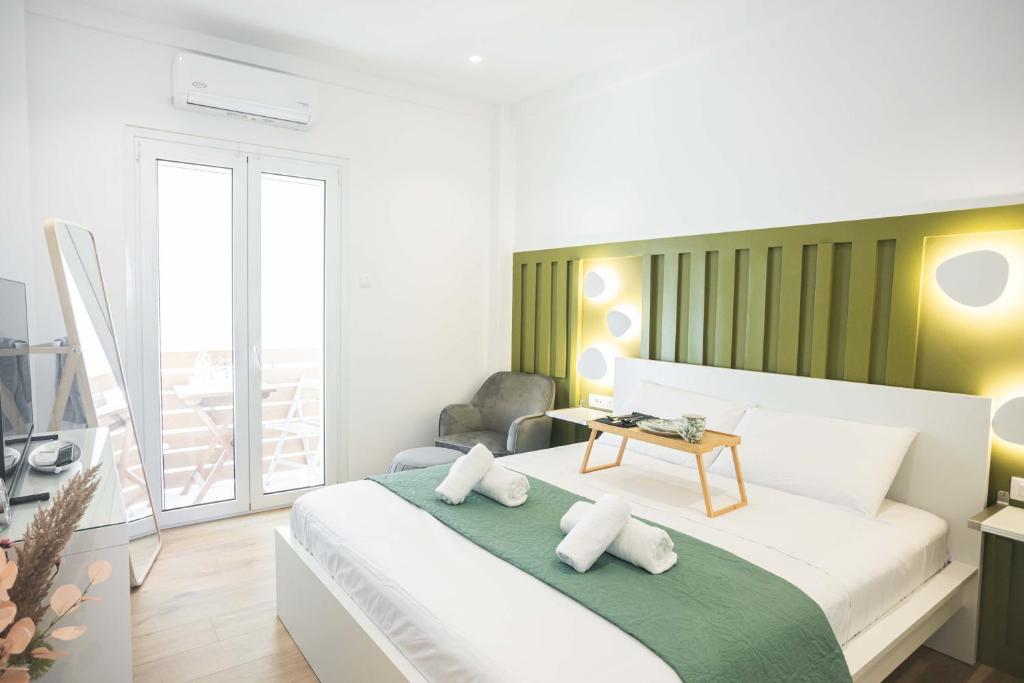 Curated visual reference: Fresh Look at The Olive Renovated Penthouse
