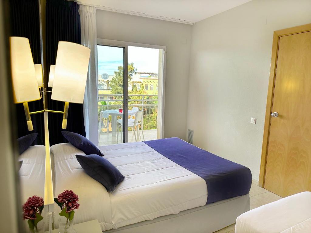 Aparthotel SunClub Salou - Apartamento De Una Habitación Con Vista Al Mar