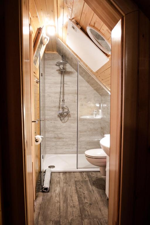 Koupelna v ubytování APARTMA-SPA NATURA