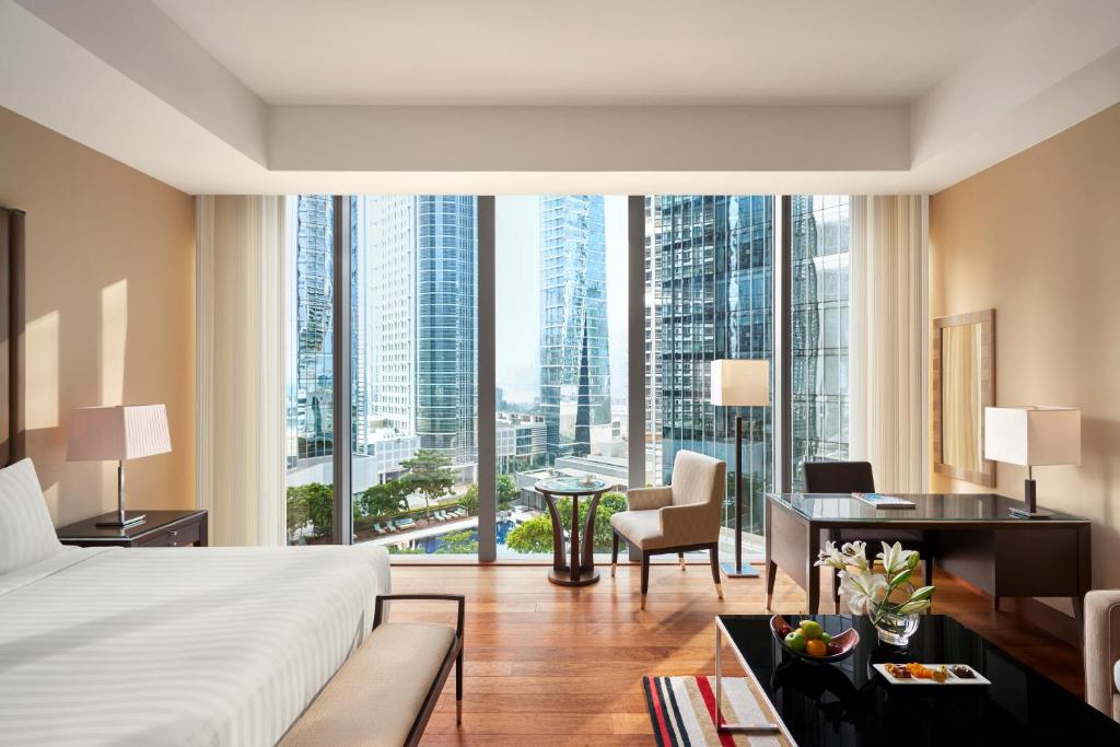 Postel nebo postele na pokoji v ubytování Anantara Downtown Dubai