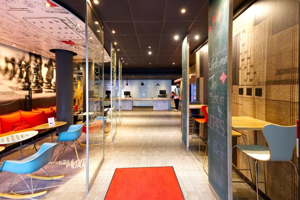 Posezení v ubytování ibis Berlin City Potsdamer Platz