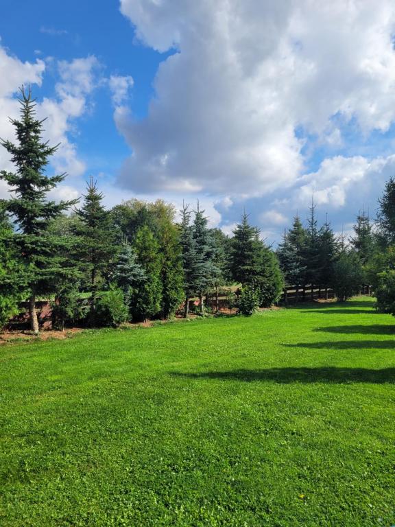 Vonkajšia záhrada v ubytovaní Agroturystyka Sielska Kraina