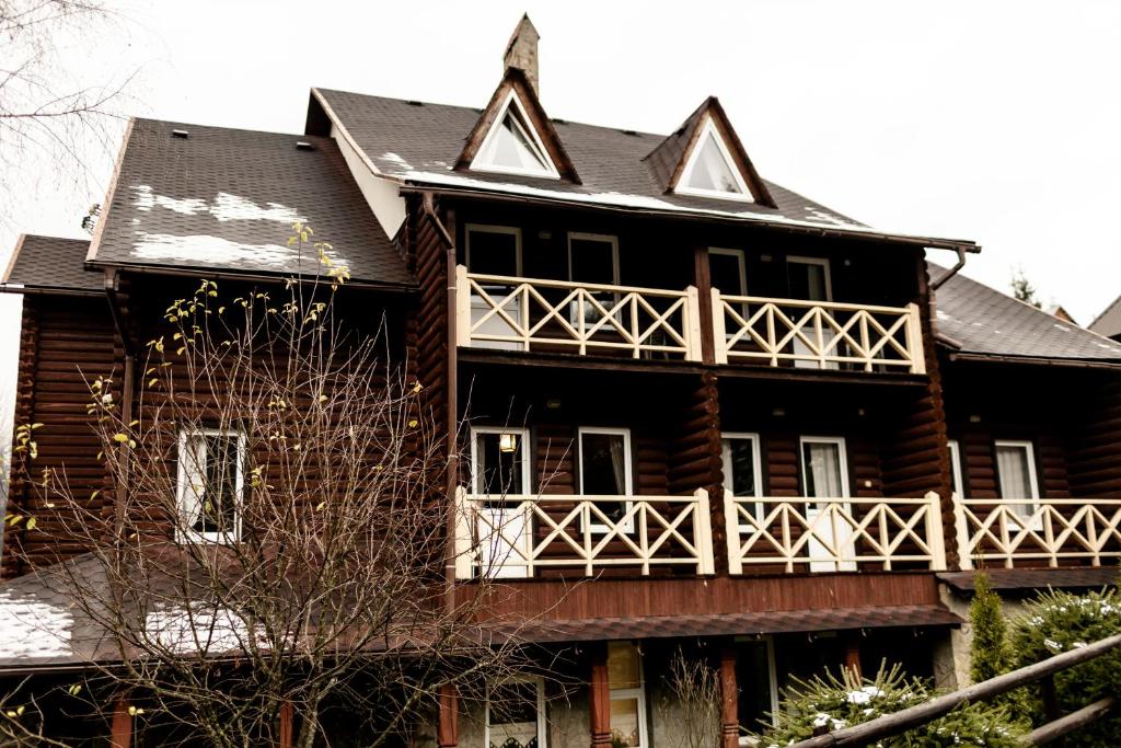 Pysana hata - Housity