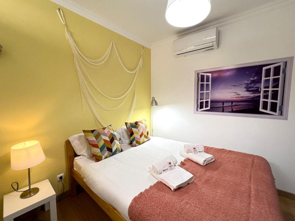 Postel nebo postele na pokoji v ubytování Olhão Beach Apartment 2 by Homing