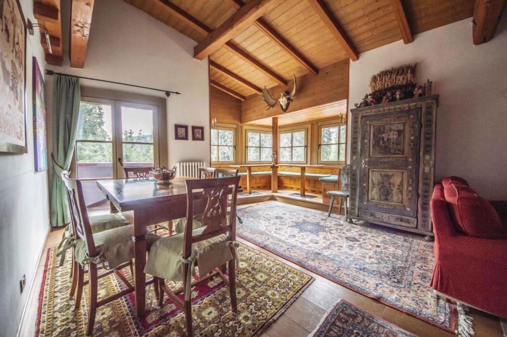 Holiday home in Campo Carlo Magno 24162, Madonna di Campiglio — foto della struttura 4