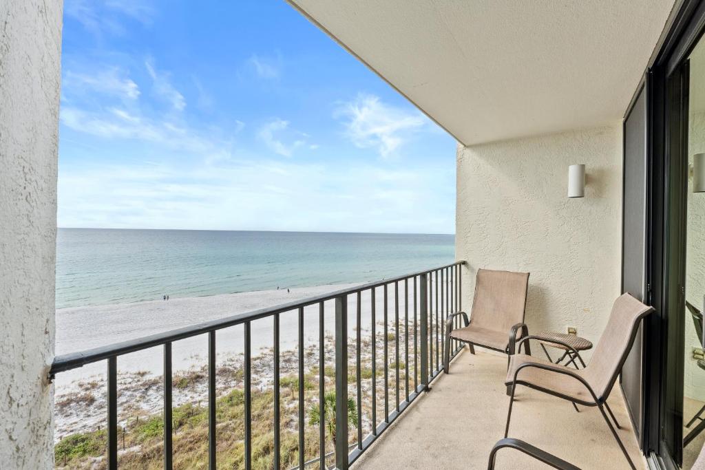 Edgewater Beach Resort by Panhandle Getaways - Apartment With Sea View
