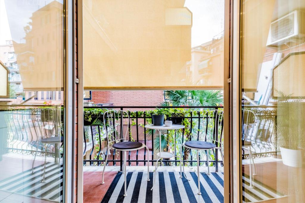 A balcony or terrace at Elegance St.Peter House