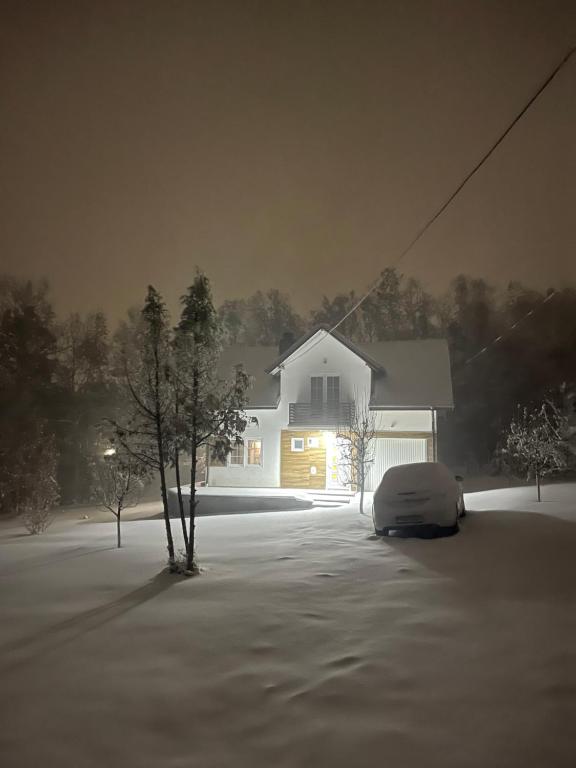 Zgradba, v kateri se nahaja vila