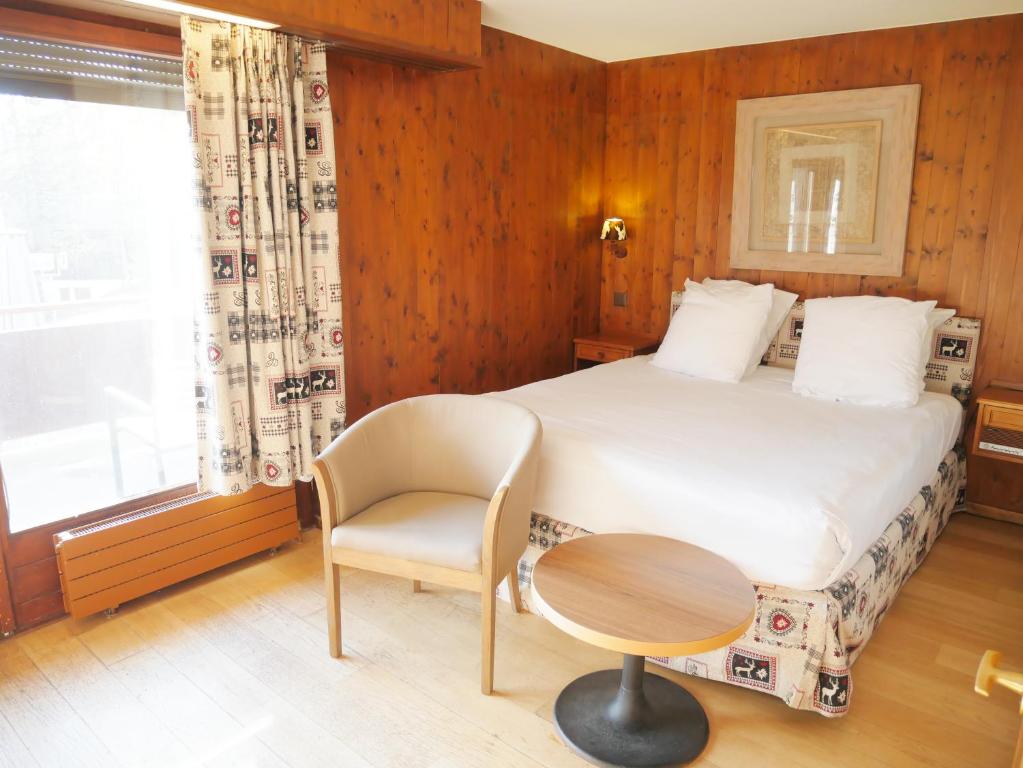 Postel nebo postele na pokoji v ubytování Between Boutique Hotel