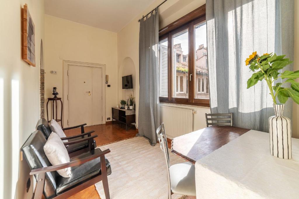 Posedenie v ubytovaní Piazza Navona Penthouse