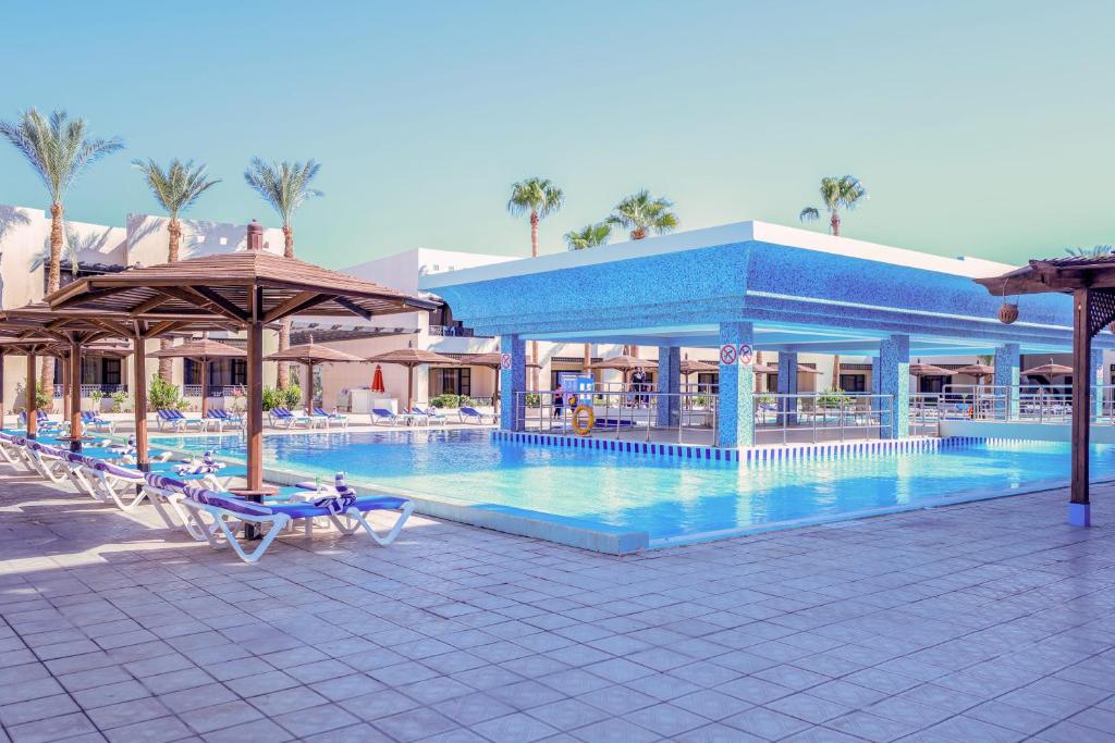 Bazén v ubytování Blend Club Aqua Resort nebo v jeho okolí