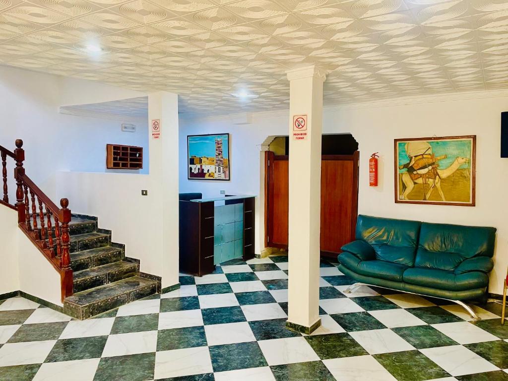 Zona de hol sau recepție la Nouadhibou Guest House