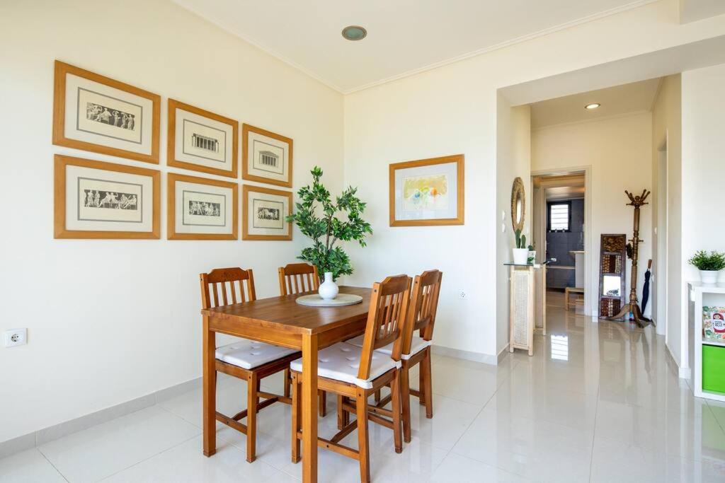 Posezení v ubytování Zenios Rafina - Sea View Rental with Easy Access to the Islands